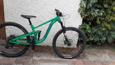 Bicicleta Enduro Kona Process 134 2020 Incluye 2 Rodilleras Fox Xl Y 1 Par De Guantes Fox Xl