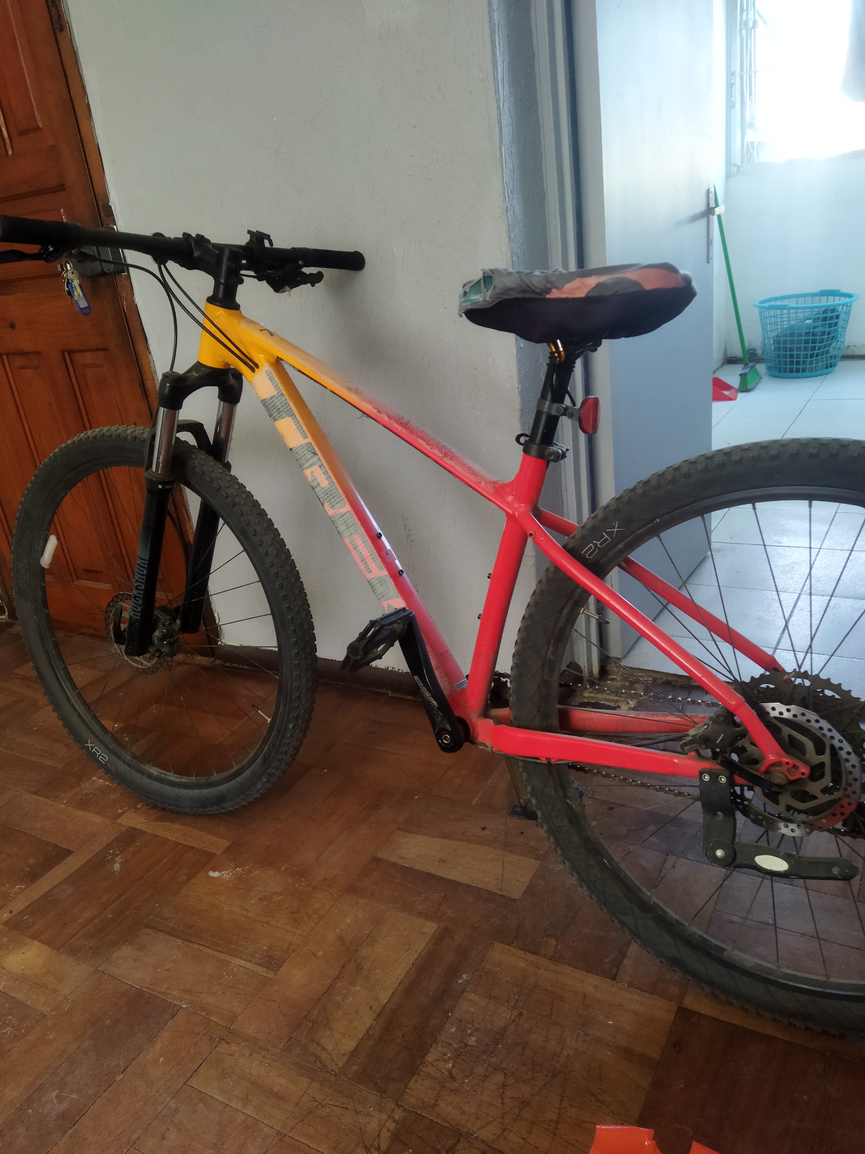 Bicicleta Ruta o Pista Trek Marlin 7