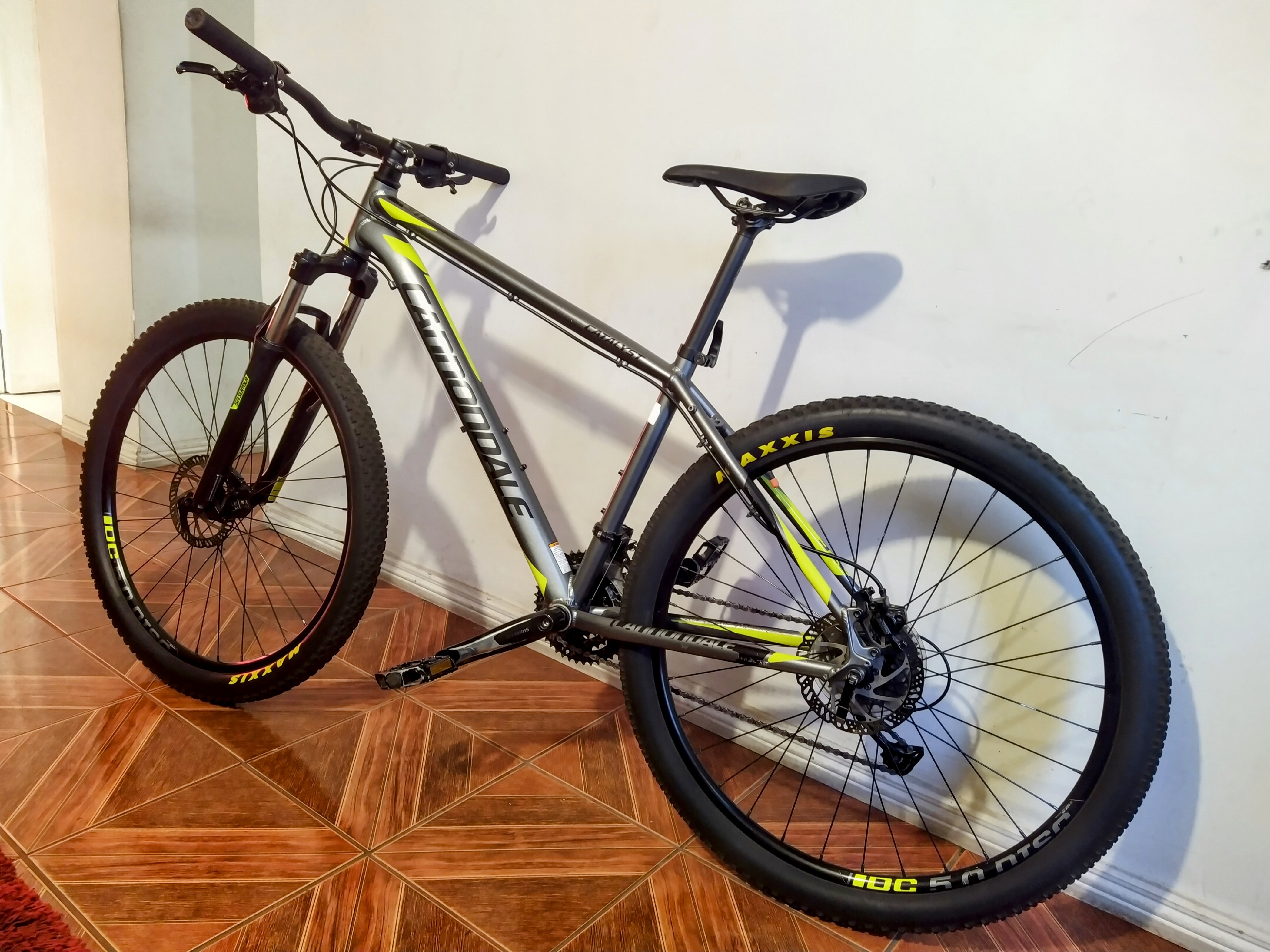 Bicicleta Mountain Bike Cannondale Catalyst 1